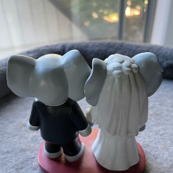 Alabama big Al and wife wedding cake topper - Picture 2 of 2